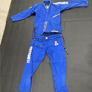 Tatami Blue Jiu Jitsu Gi